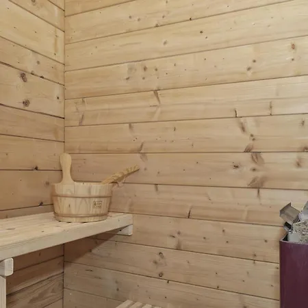Awesome In With 3 Bedrooms, Sauna And Wifi 別荘 Ørsted
