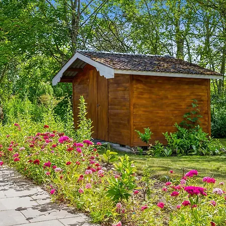 Holiday home Awesome In With 3 Bedrooms, Sauna And Wifi *