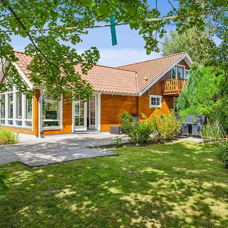 Holiday home Awesome In With 3 Bedrooms, Sauna And Wifi *