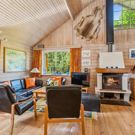 Сasa de vacaciones Awesome In With 3 Bedrooms, Sauna And Wifi *