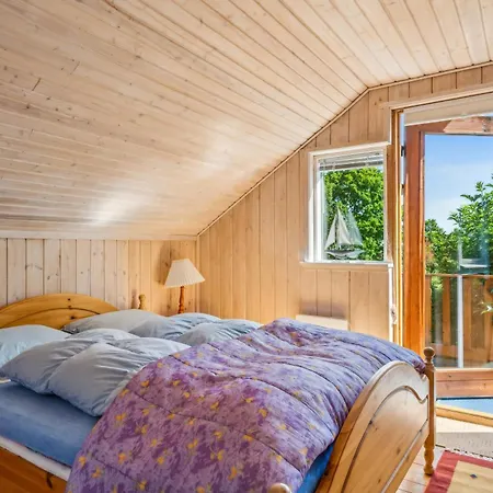 Сasa de vacaciones Awesome In With 3 Bedrooms, Sauna And Wifi