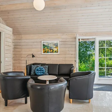 Awesome In With 3 Bedrooms, Sauna And Wifi *