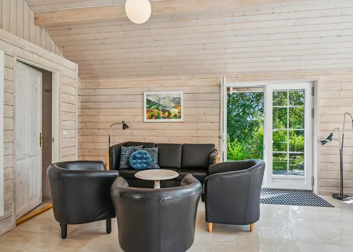 Awesome In With 3 Bedrooms, Sauna And Wifi *